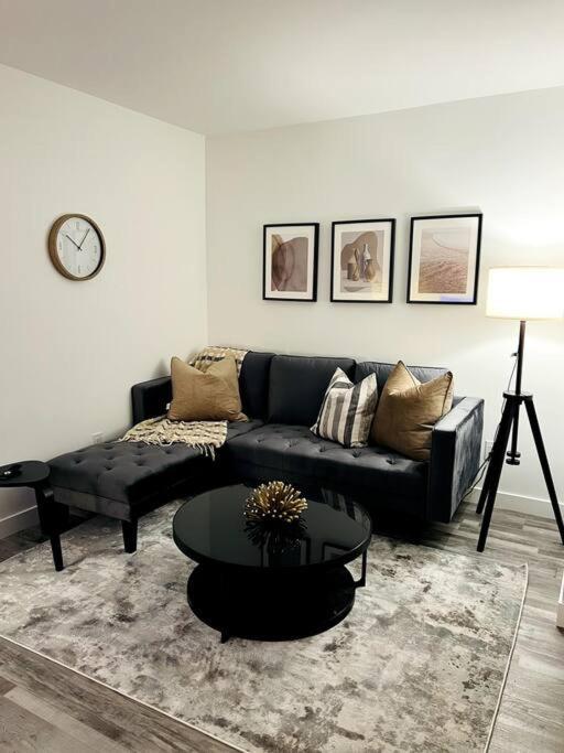 Walking Distance To St Boniface, Easy Parking Vila Winnipeg Exterior foto