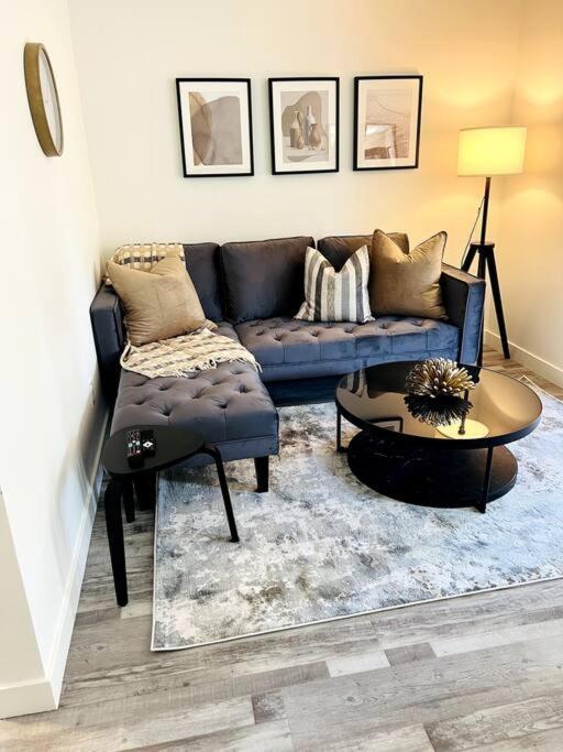 Walking Distance To St Boniface, Easy Parking Vila Winnipeg Exterior foto